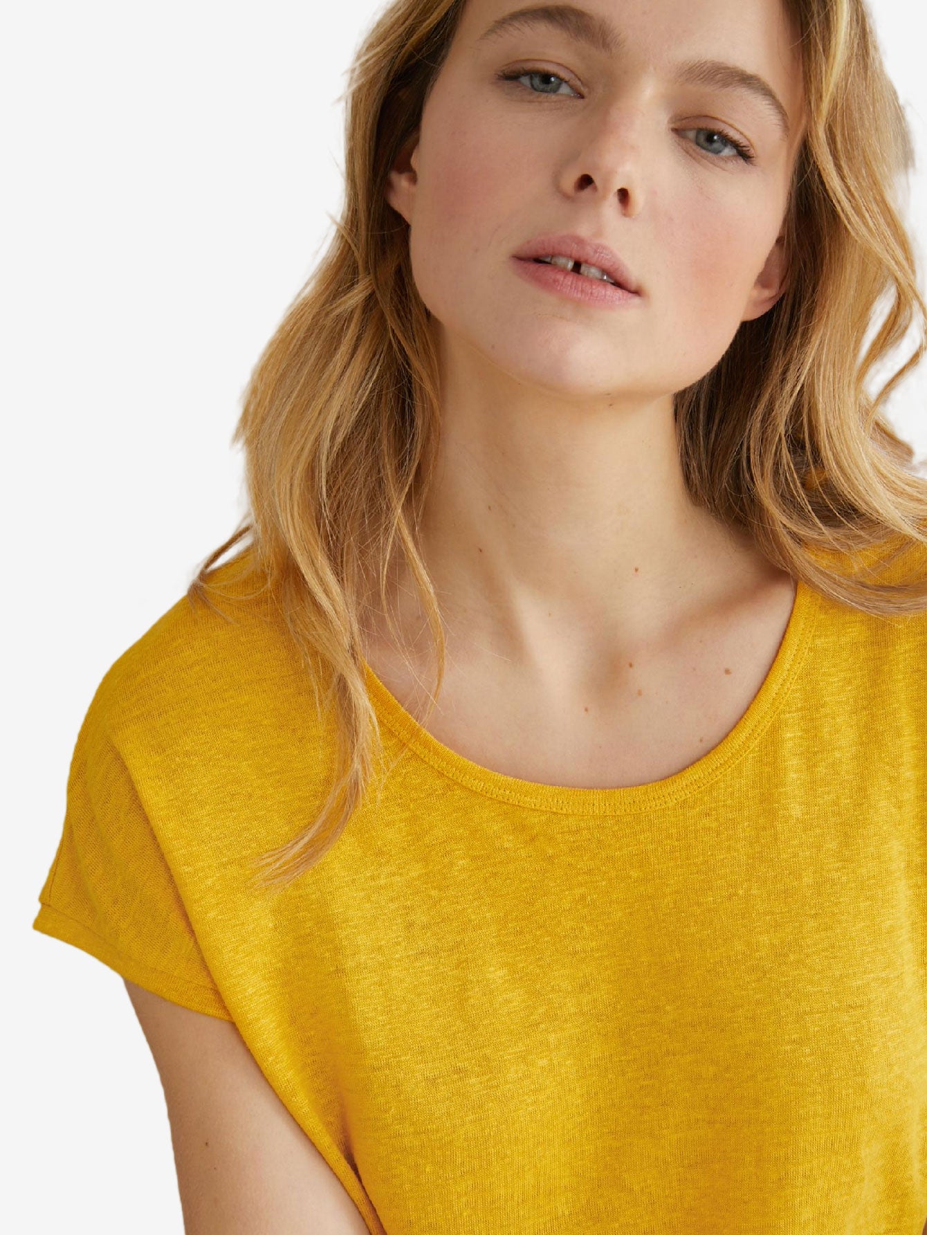 Linen Women_s T-shirt