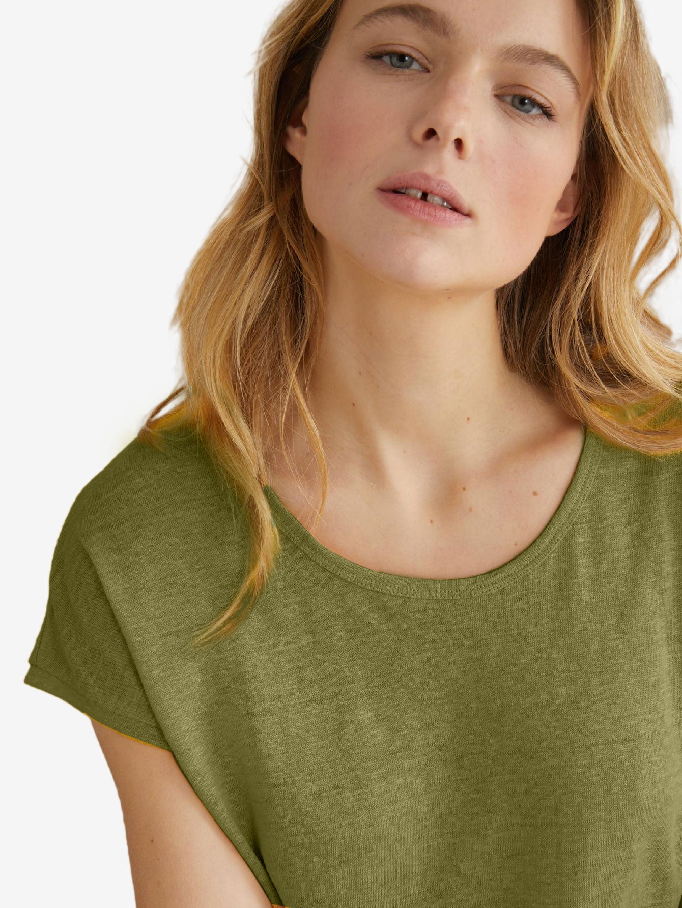 Linen Women_s T-shirt