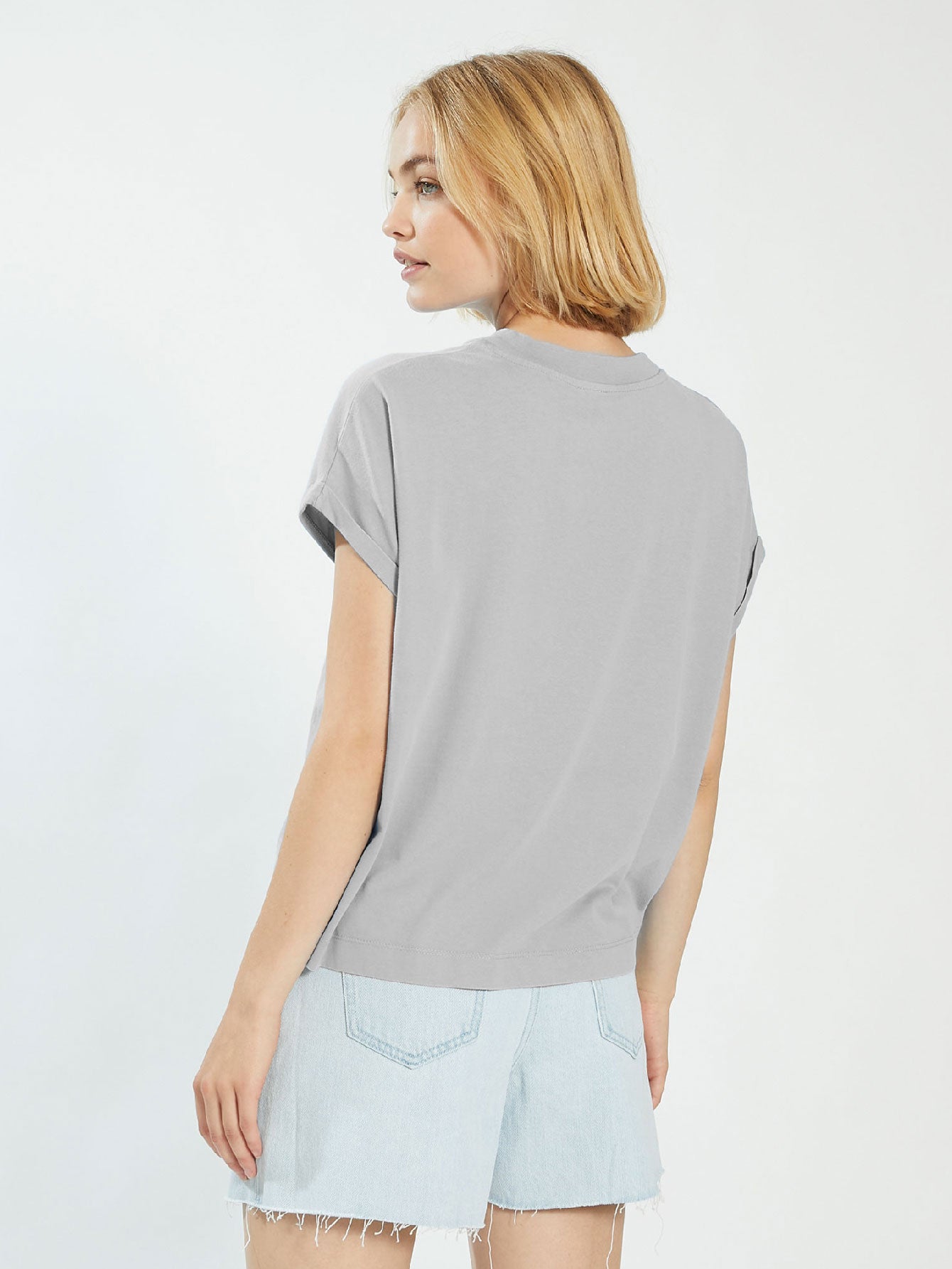 Basics T-shirt Oversize